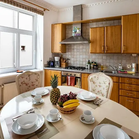 Old Vagnera Quiet Apartment *
